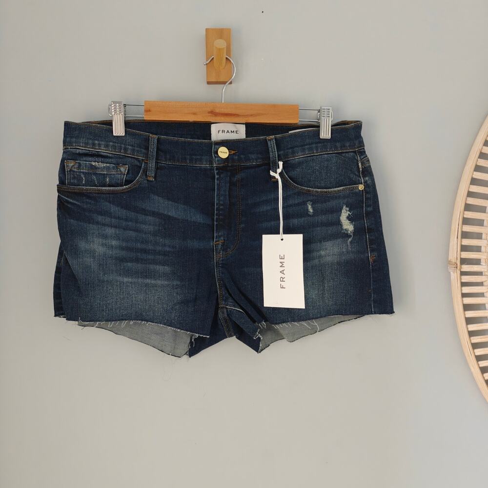 NWT FRAME Le Cut Off raw hem denim shorts in Azure dark blue size 31